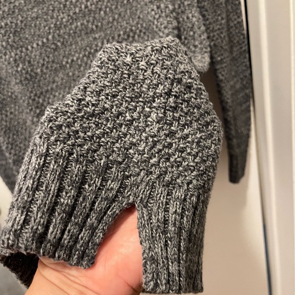 Hilary Radley grey knit turtleneck sweater. Size small - Picture 5 of 8
